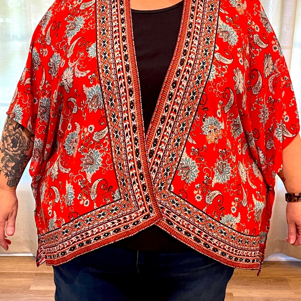 Plus size Floral/Paisley kimono one size